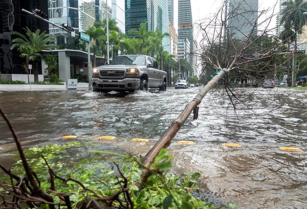 Tormenta Eta recobra fuerza de huracán rumbo a Florida | Repretel