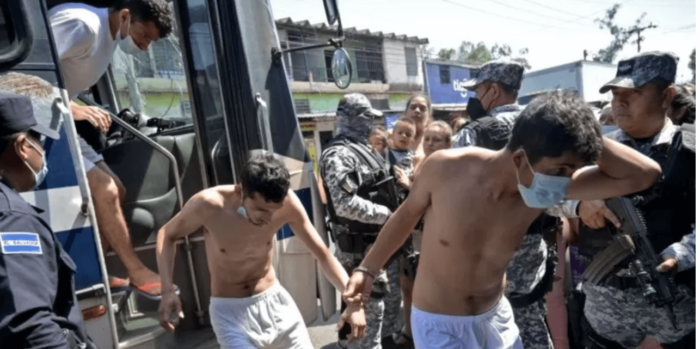 El Salvador prorroga estado de emergencia