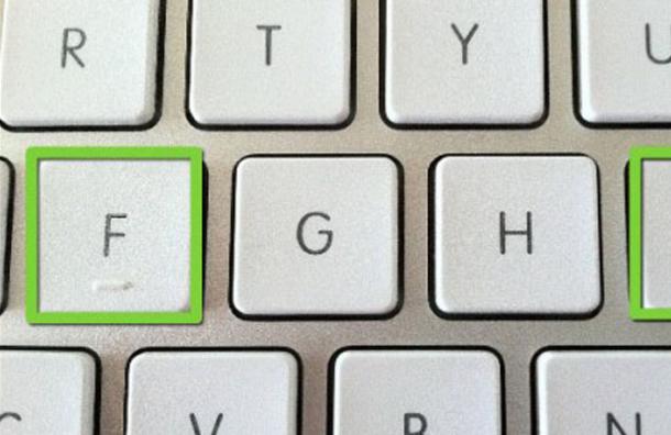 Revelan por qué las letras del teclado F y J tienen una rayita abajo